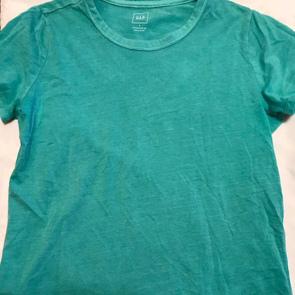 GAP Vintage Wash Tee